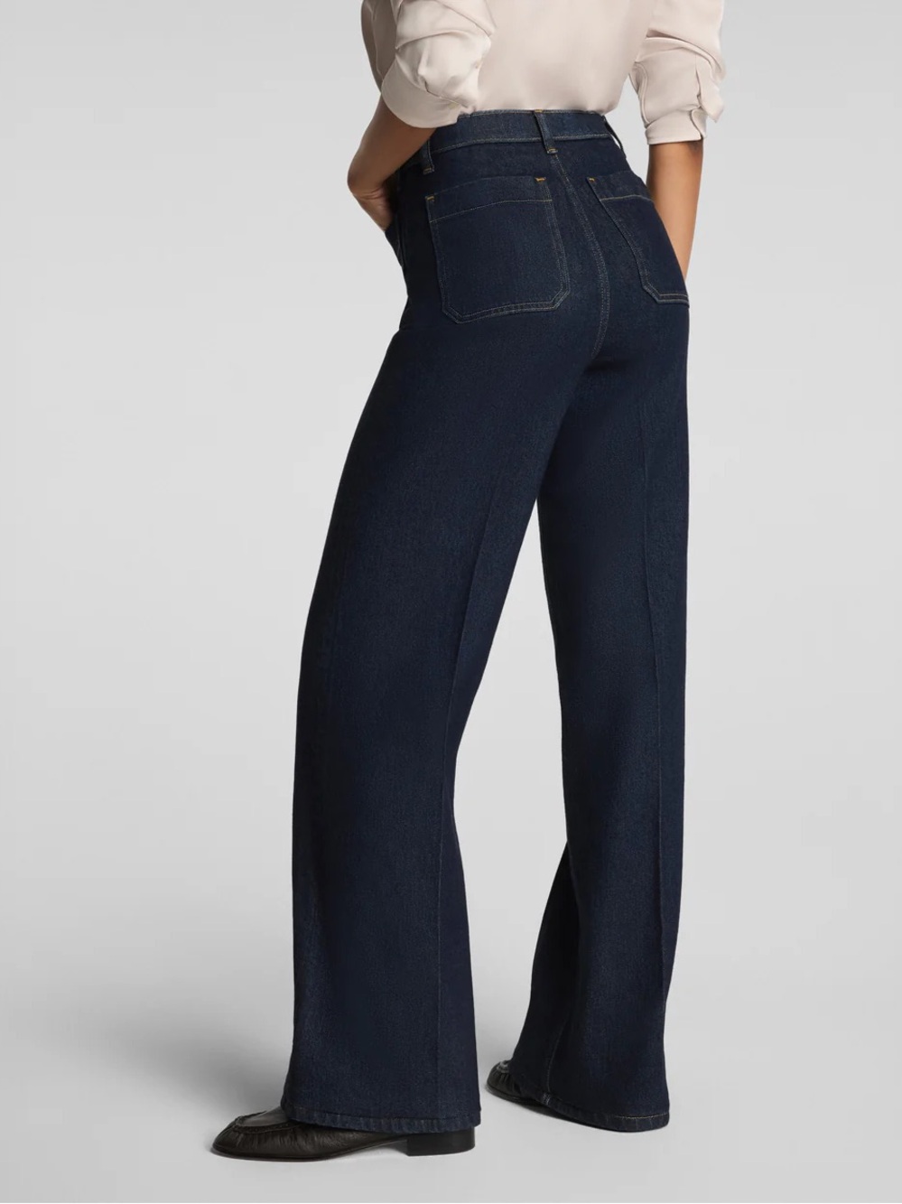 NWT - SPANXshape® Easy Flare Jeans with Patch Pockets Jeans - Size 12 - Picture 3 of 7